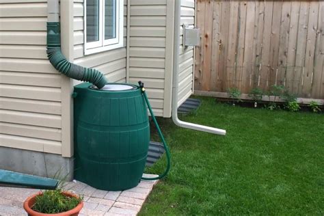 how to hook up hose to rain barrel
